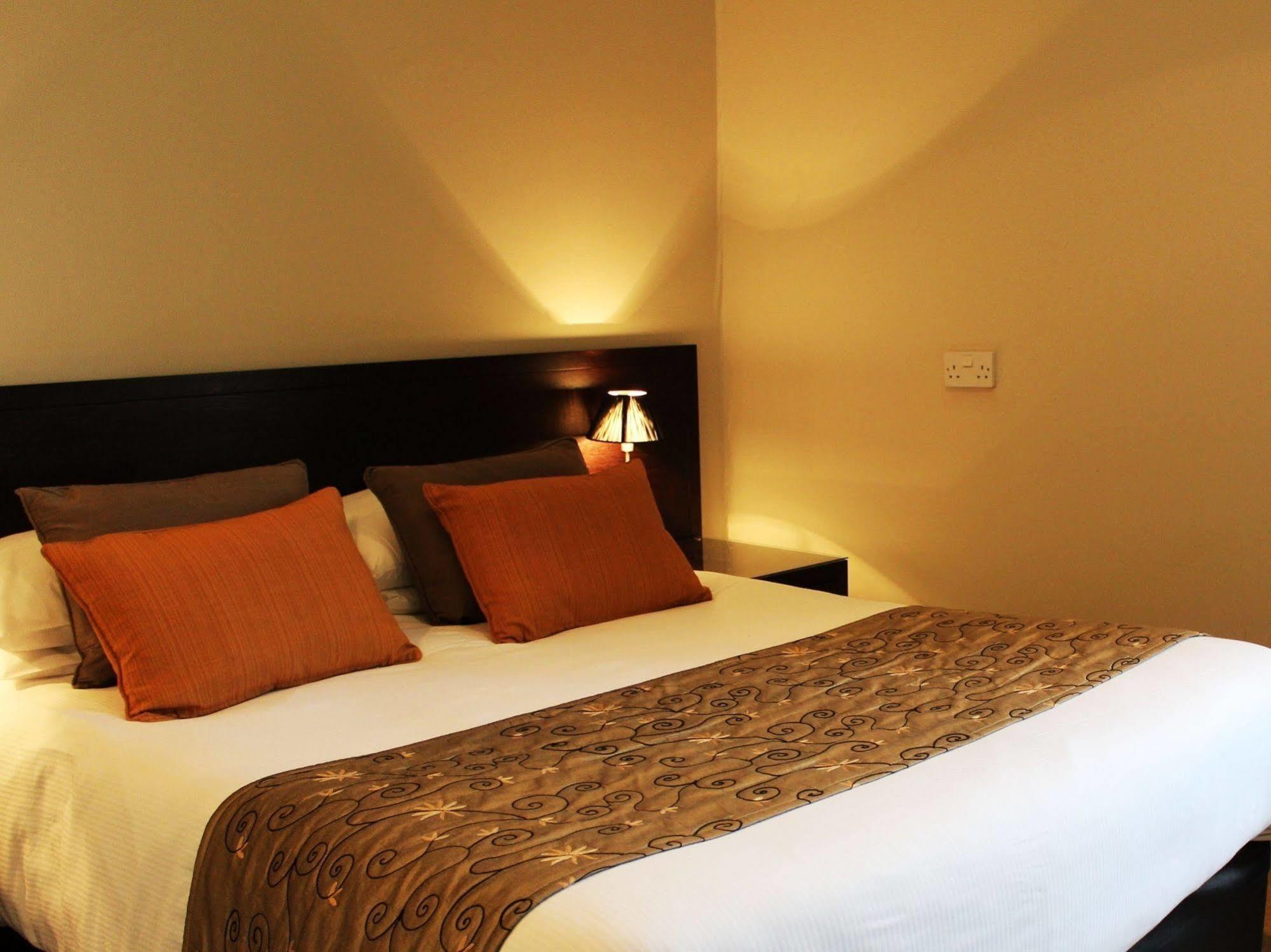לינדהרסט Forest Lodge Hotel מראה חיצוני תמונה